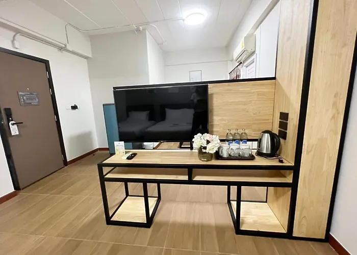 Golden Nest Suvarnabhumi 3* 曼谷